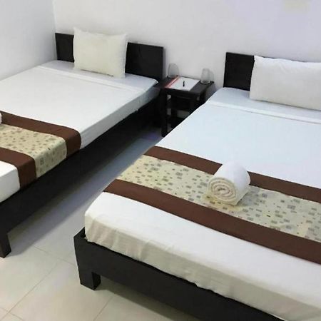 Trinco Relax Hut Hotell Trincomalee Eksteriør bilde