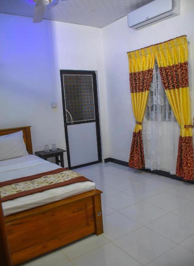 Trinco Relax Hut Hotell Trincomalee Eksteriør bilde