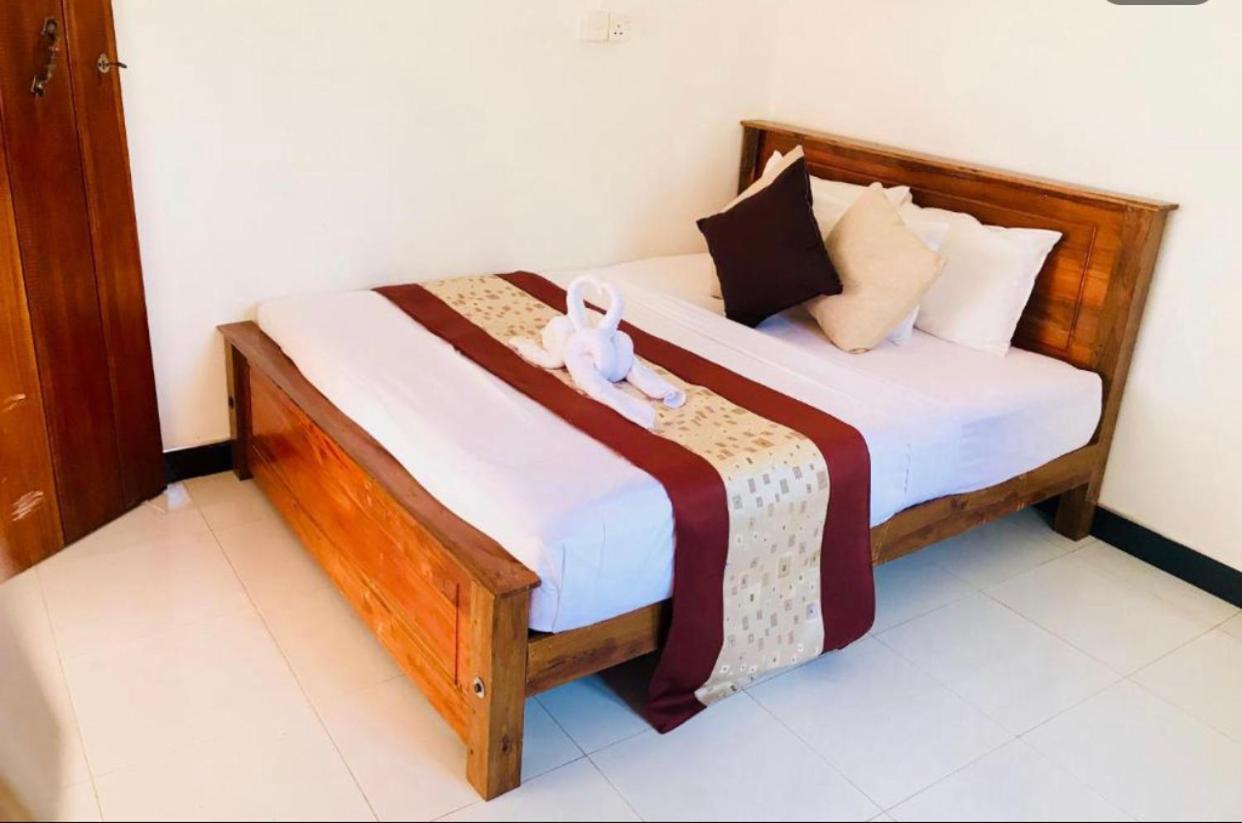 Trinco Relax Hut Hotell Trincomalee Eksteriør bilde