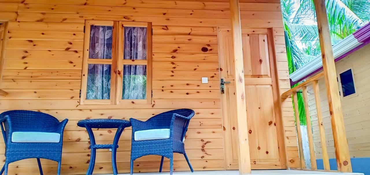 Trinco Relax Hut Hotell Trincomalee Eksteriør bilde