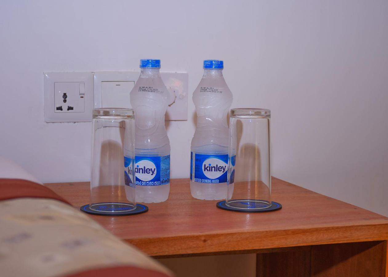 Trinco Relax Hut Hotell Trincomalee Eksteriør bilde