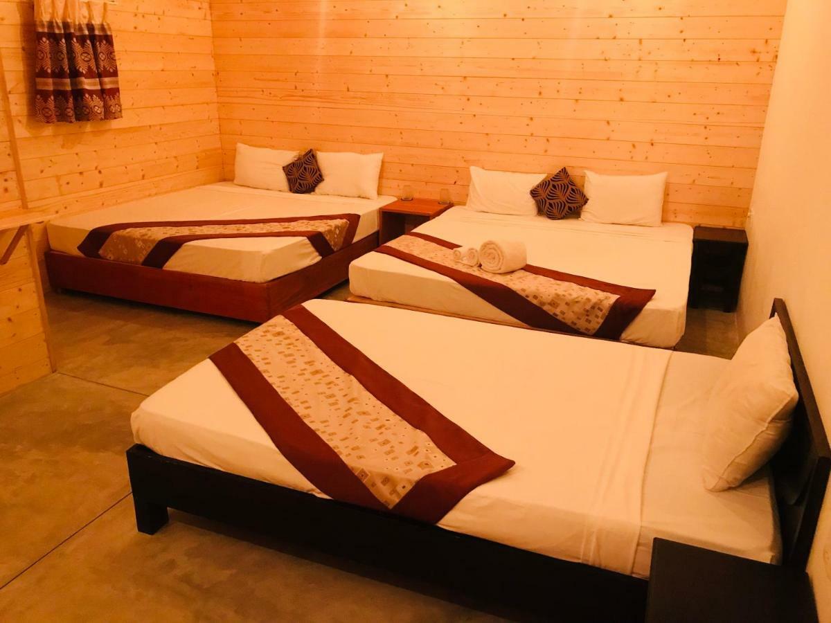 Trinco Relax Hut Hotell Trincomalee Eksteriør bilde